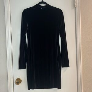 H&M Women’s Black Velvet Bodycon Dress